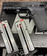 SMITH & WESSON M&P9 SHIELD EZ M2.0 9MM LUGER (9x19 PARA) - Image 1 of 2