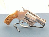 SMITH & WESSON model 60 .38 SPL - 2 of 3