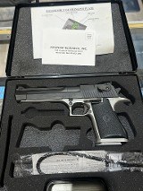 MAGNUM RESEARCH DESERT EAGLE .44 MAGNUM - 1 of 3