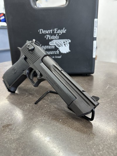 MAGNUM RESEARCH DESERT EAGLE (DE44CA) .44 MAGNUM - Image 3 of 3