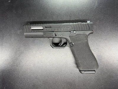 GLOCK 17 9MM LUGER (9x19 PARA) - Image 1 of 3