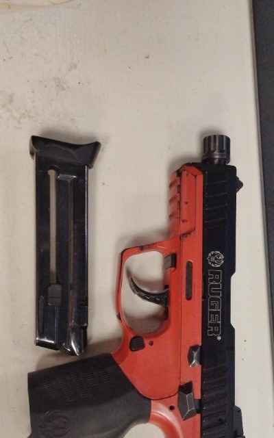 RUGER SR22P .22 LR - Image 1 of 2