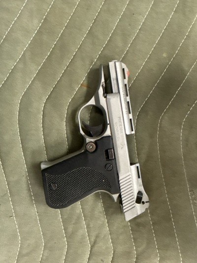 PHOENIX ARMS HP22A .22 LR - Image 1 of 2