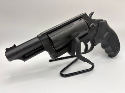 TAURUS The Judge .45 LC/.410 GA - Image 1 of 3