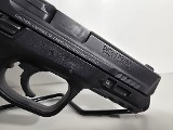 SMITH & WESSON M&P 40 .40 S&W - 2 of 3