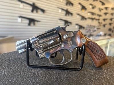 SMITH & WESSON MODEL 36 .38 SPL - Image 1 of 2