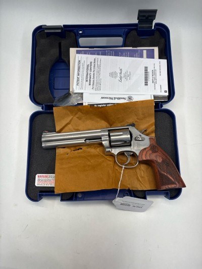 SMITH & WESSON M686 PLUS DELUXE 6" .357 MAG - Image 1 of 3