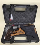 SMITH & WESSON 327 PERFORMANCE .357 MAG - 1 of 3