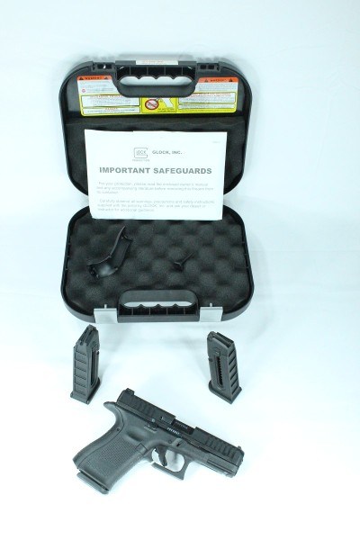 GLOCK 44 .22 LR - Image 1 of 3