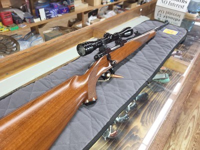 RUGER M77 HAWKEYE STANDARD .243 WIN - Image 2 of 2