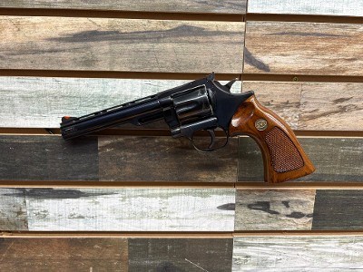 DAN WESSON FIREARMS model 15 .357 MAG - Image 1 of 3