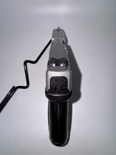 SMITH & WESSON SD40 VE .40 S&W - Image 3 of 3