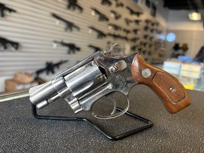 SMITH & WESSON 37 .38 SPL - Image 1 of 3