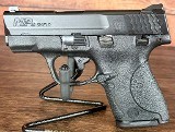 SMITH & WESSON (S&W) M&P40 Shield .40 S&W - 1 of 3