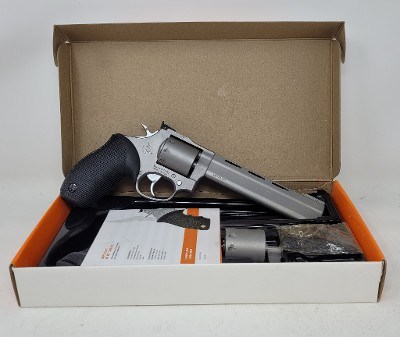 TAURUS 992 TRACKER .22 LR - Image 1 of 3