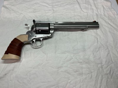 RUGER NEW MODEL BLACKHAWK .44 MAGNUM - Image 3 of 3