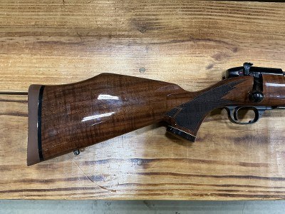 WEATHERBY MARK V DELUXE .257 WBY MAG - Image 2 of 3