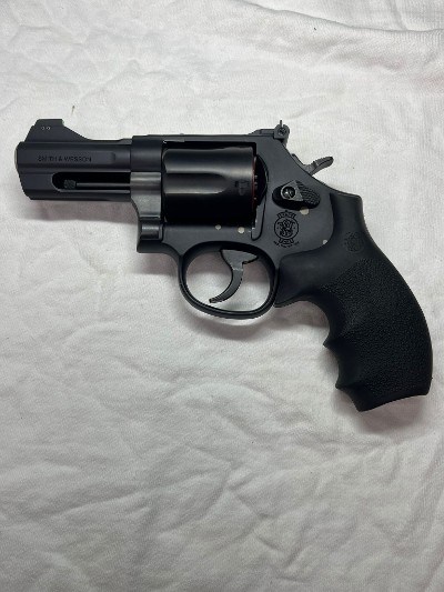 SMITH & WESSON 396-2 .44 S&W SPECIAL - Image 2 of 3