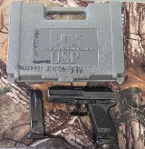 HECKLER & KOCH HK USP 40 Smith & Wesson - 1 of 3