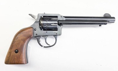 H&R MODEL 949 CHAMBERED IN .22 LR .22 LR - Image 1 of 2