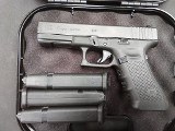 GLOCK 17 GEN 4 9MM LUGER (9x19 PARA) - 1 of 3