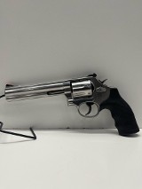 SMITH & WESSON 686-6 .357 MAG - 1 of 3