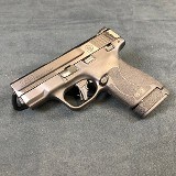 SMITH & WESSON M&P 9 SHIELD 9MM LUGER (9x19 PARA) - 2 of 3