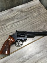 SMITH & WESSON MODEL 19 CLASSIC .357 MAG - 2 of 3
