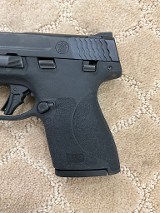 SMITH & WESSON M&P 9 SHIELD PLUS 9MM LUGER (9x19 PARA) - 2 of 3