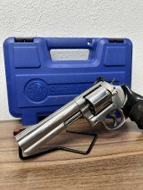 SMITH & WESSON 686-6 .357 MAG - 2 of 3