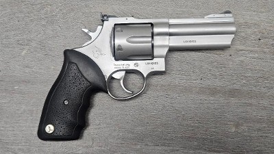 TAURUS M44 .44 MAGNUM - Image 2 of 3