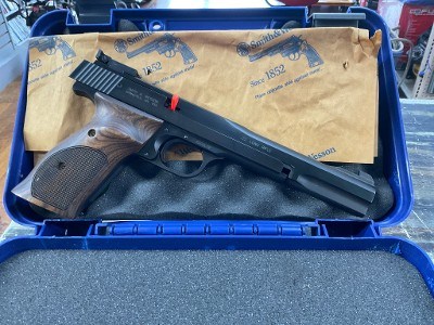 SMITH & WESSON 41 .22 LR - Image 2 of 3