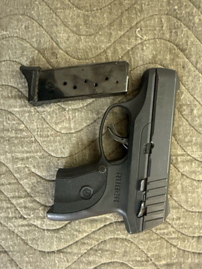RUGER EC9S 9MM LUGER (9x19 PARA) - Image 1 of 2