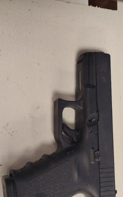 GLOCK 23 GEN 3 40 Smith & Wesson - Image 1 of 2