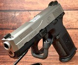 FN Herstal (FNH) FNS-40 40S&W Two-Tone .40 S&W - 3 of 3