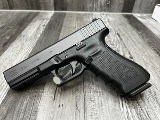 GLOCK 22 GEN 4 40 Smith & Wesson - 1 of 3