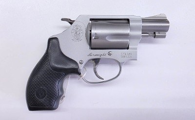 SMITH & WESSON S&W AIRWEIGHT MODEL 637-2 .38 SPL - Image 1 of 3