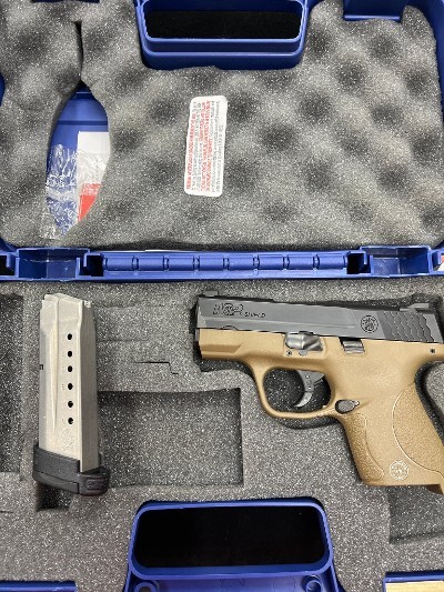 SMITH & WESSON M&P 9 SHIELD 9MM LUGER (9x19 PARA) - Image 1 of 3
