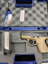 SMITH & WESSON M&P 9 SHIELD 9MM LUGER (9x19 PARA) - Image 1 of 3