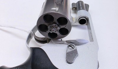 SMITH & WESSON MODEL 638-2 AIRWEIGHT .38 SPL - Image 3 of 3