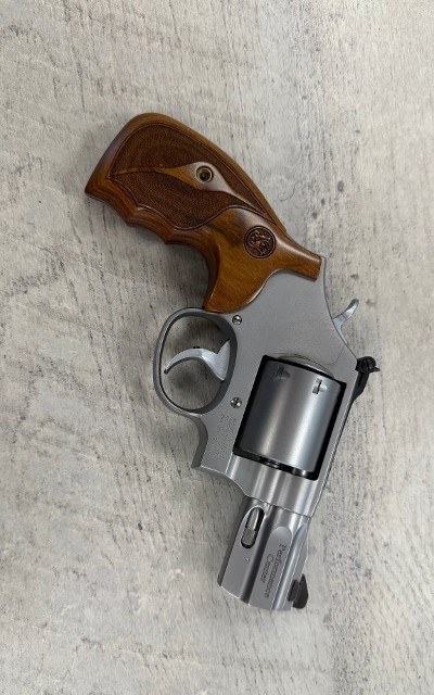 SMITH & WESSON 686-6 .357 MAG - Image 1 of 3
