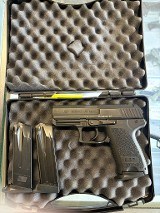 HECKLER & KOCH USP-40 COMPACT .40 S&W - 3 of 3
