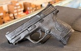 SMITH & WESSON M&P 40C .40 S&W - 1 of 3