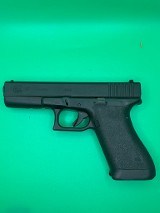 GLOCK 17 9MM LUGER (9x19 PARA) - 1 of 3