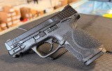 SMITH & WESSON M&P 40 M2.0 .40 S&W - 1 of 3