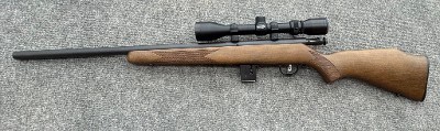 SAVAGE ARMS 93R17 .17 HMR - Image 2 of 3