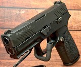 SIG SAUER P320 CARRY, Nitron with Siglite Sights 9MM LUGER (9x19 PARA) - 3 of 3