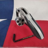 SMITH & WESSON 638-3 airweight .38 SPL - 3 of 3