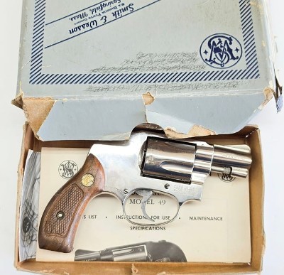 SMITH & WESSON MODEL 49 BODYGUARD CHAMBERED IN .38 SPL .38 SPL - Image 1 of 3
