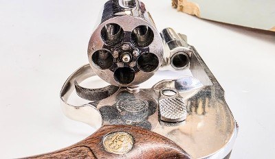 SMITH & WESSON MODEL 49 BODYGUARD CHAMBERED IN .38 SPL .38 SPL - Image 3 of 3